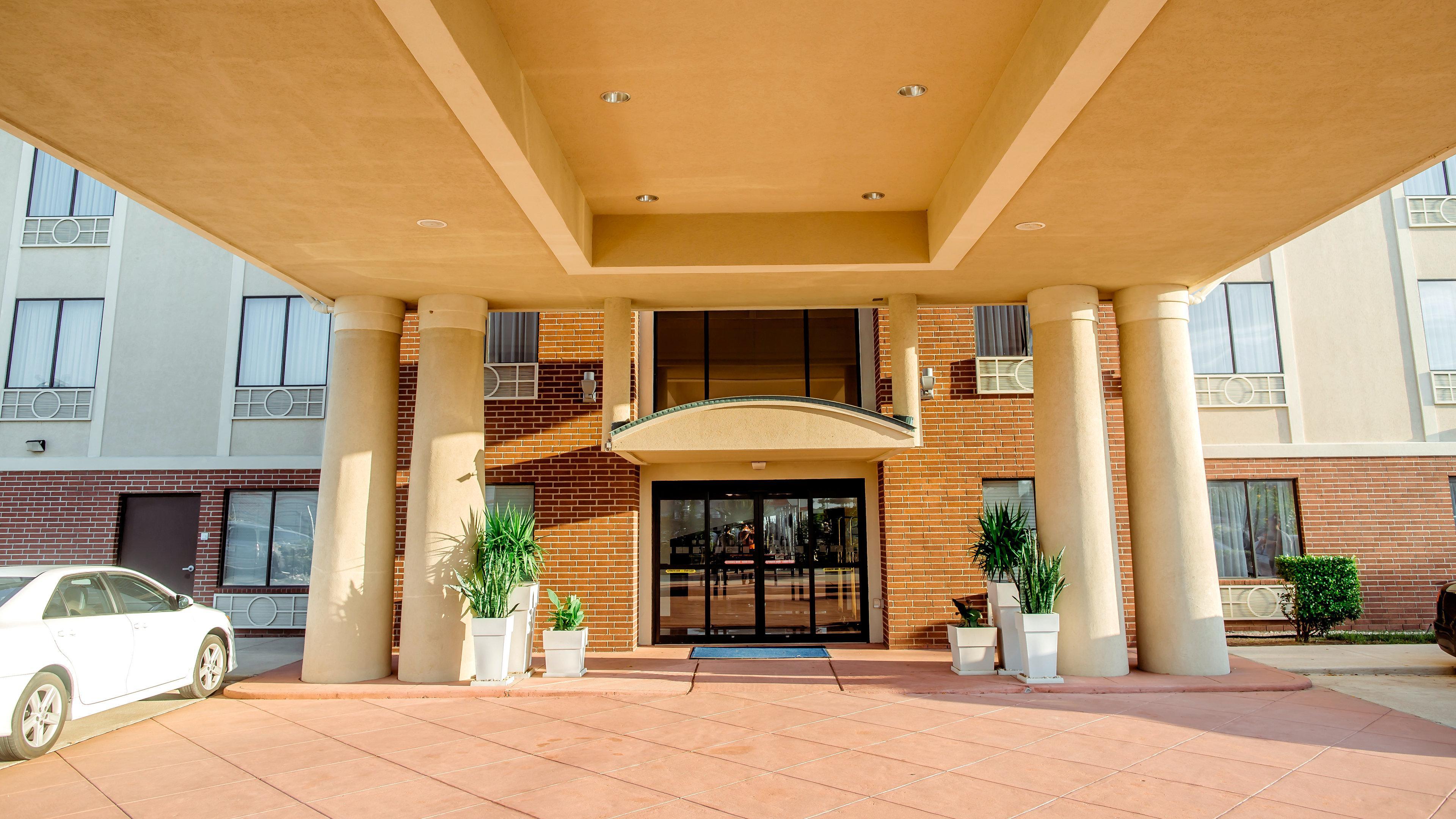 Holiday Inn Express Hotel & Suites Waller By Ihg Bagian luar foto