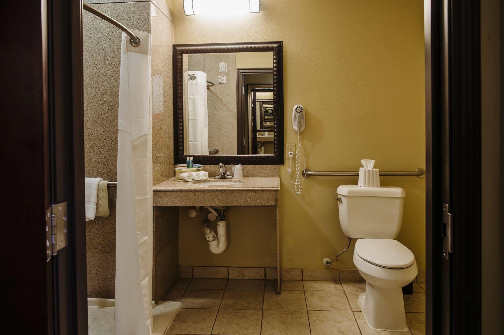 Holiday Inn Express Hotel & Suites Waller By Ihg Bagian luar foto